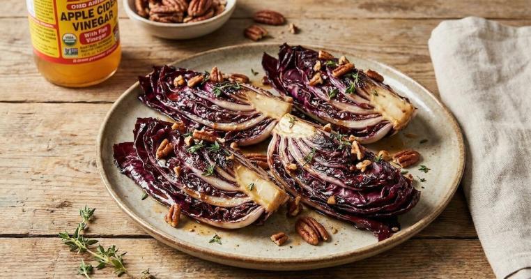 Radicchio Brasato all'Aceto di Mele e Noci Pecan